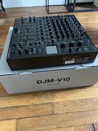 Pioneer CDJ-3000, Pioneer  DJM V10 Mixer