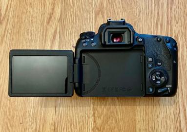 Canon EOS 5D Mark IV, Nikon Z 7II Mirror