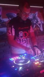 DJ na Stuzkovu